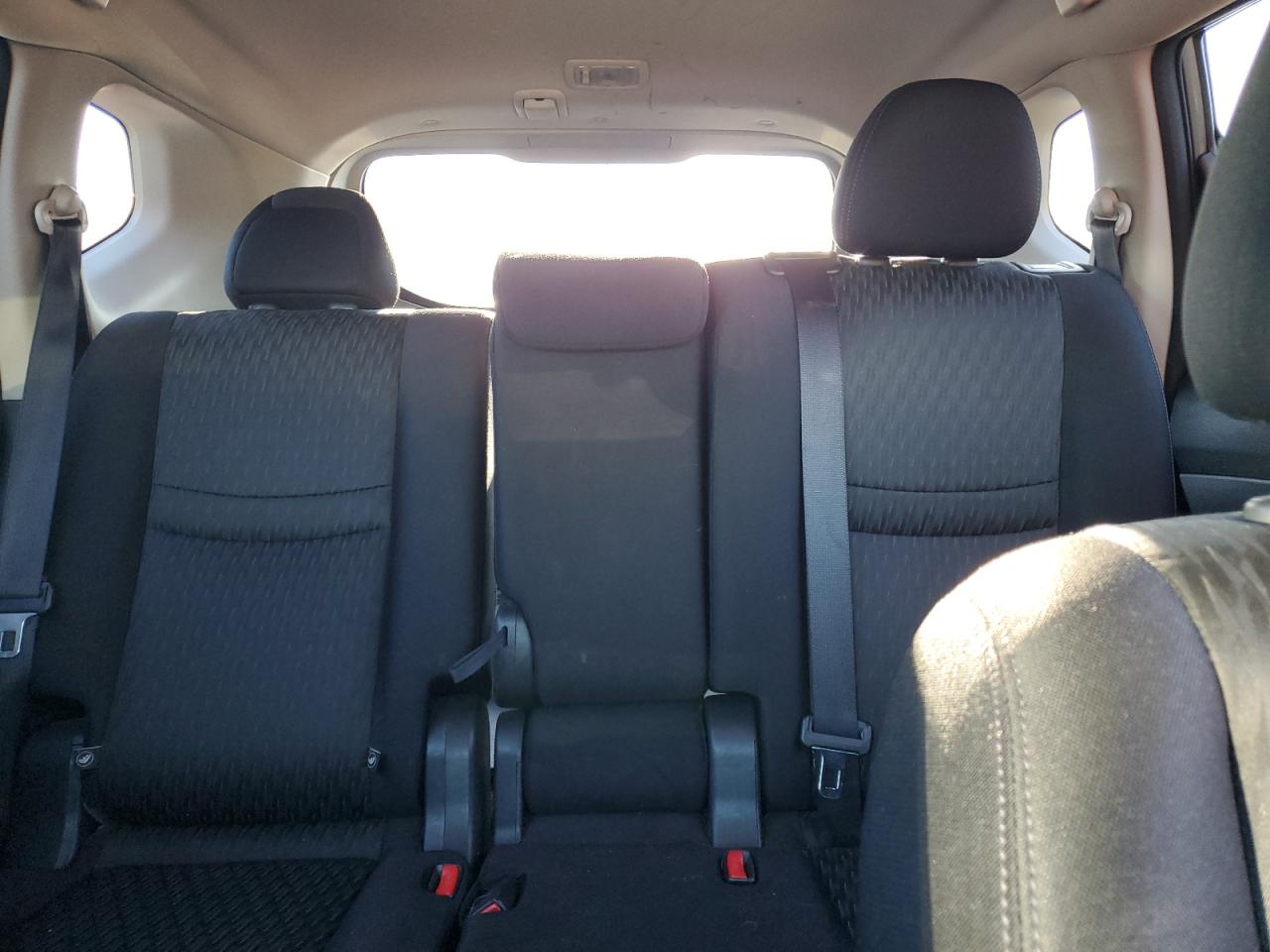 2018 Nissan Rogue S VIN: JN8AT2MV4JW300866 Lot: 85134384