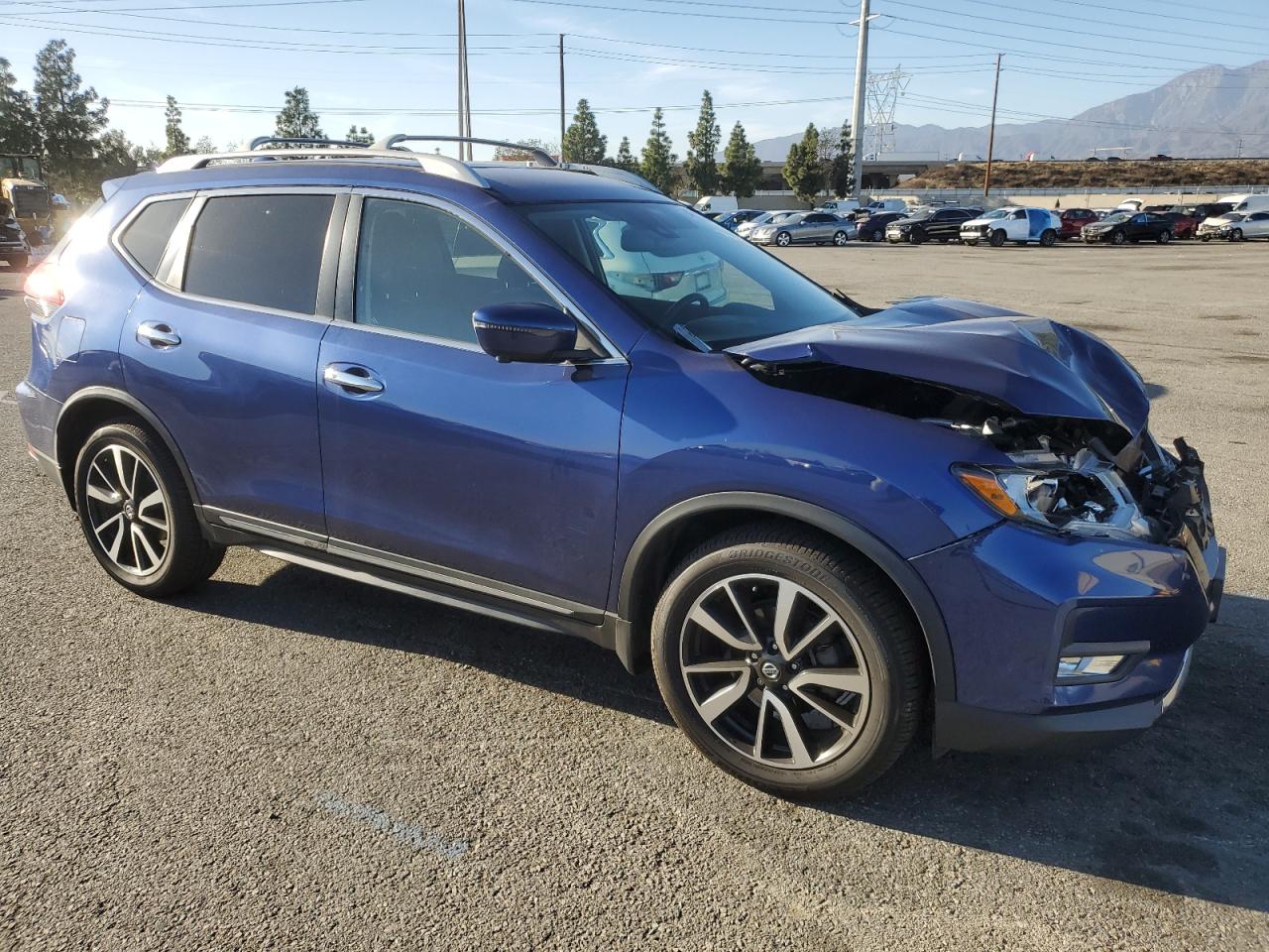 VIN 5N1AT2MT7KC705290 2019 NISSAN ROGUE no.4