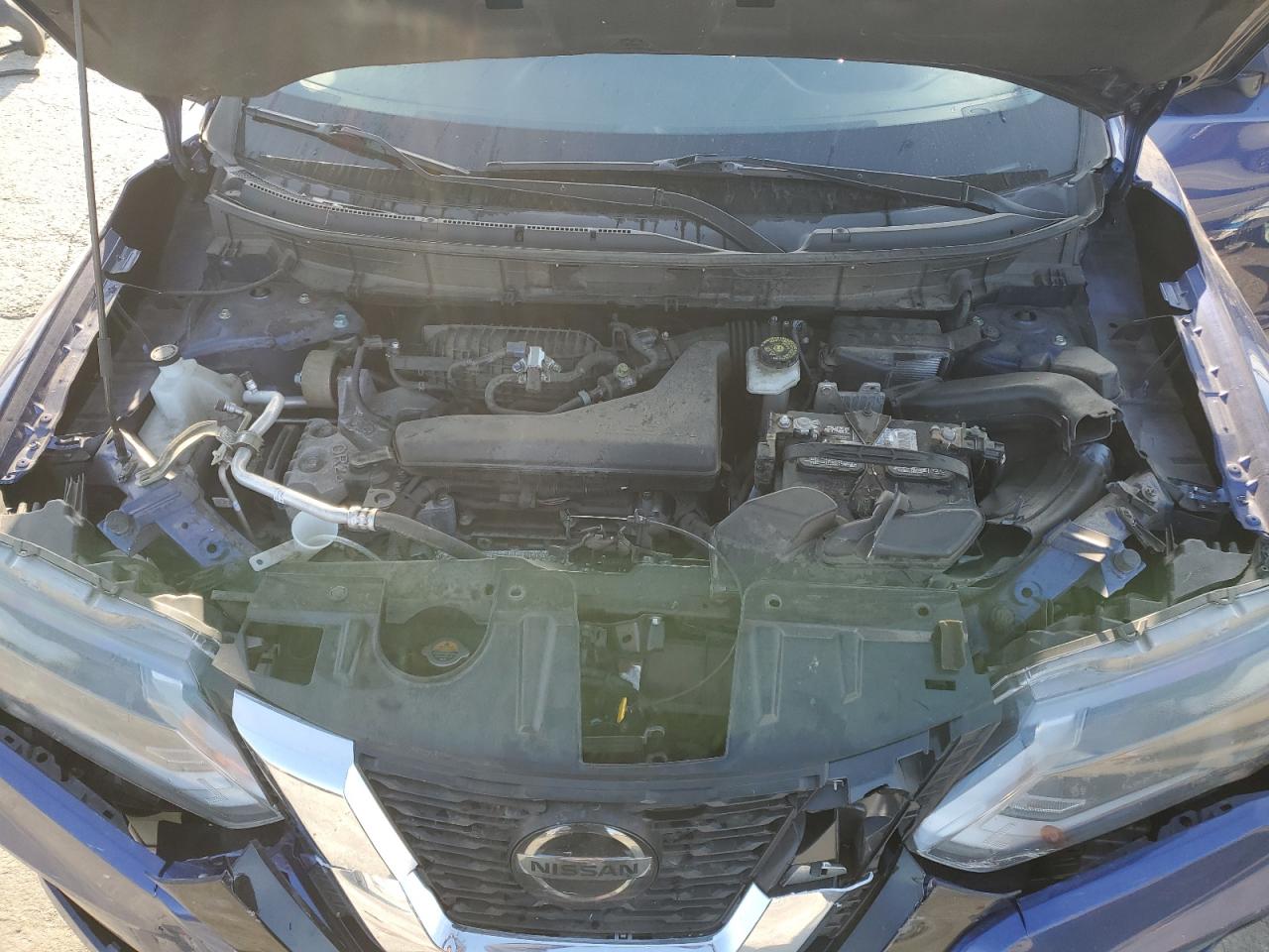 2018 Nissan Rogue - Image 13