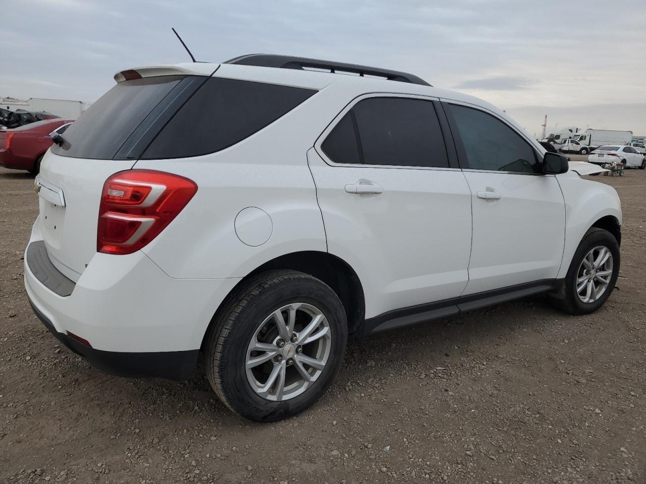 2017 Chevrolet Equinox - Image 3