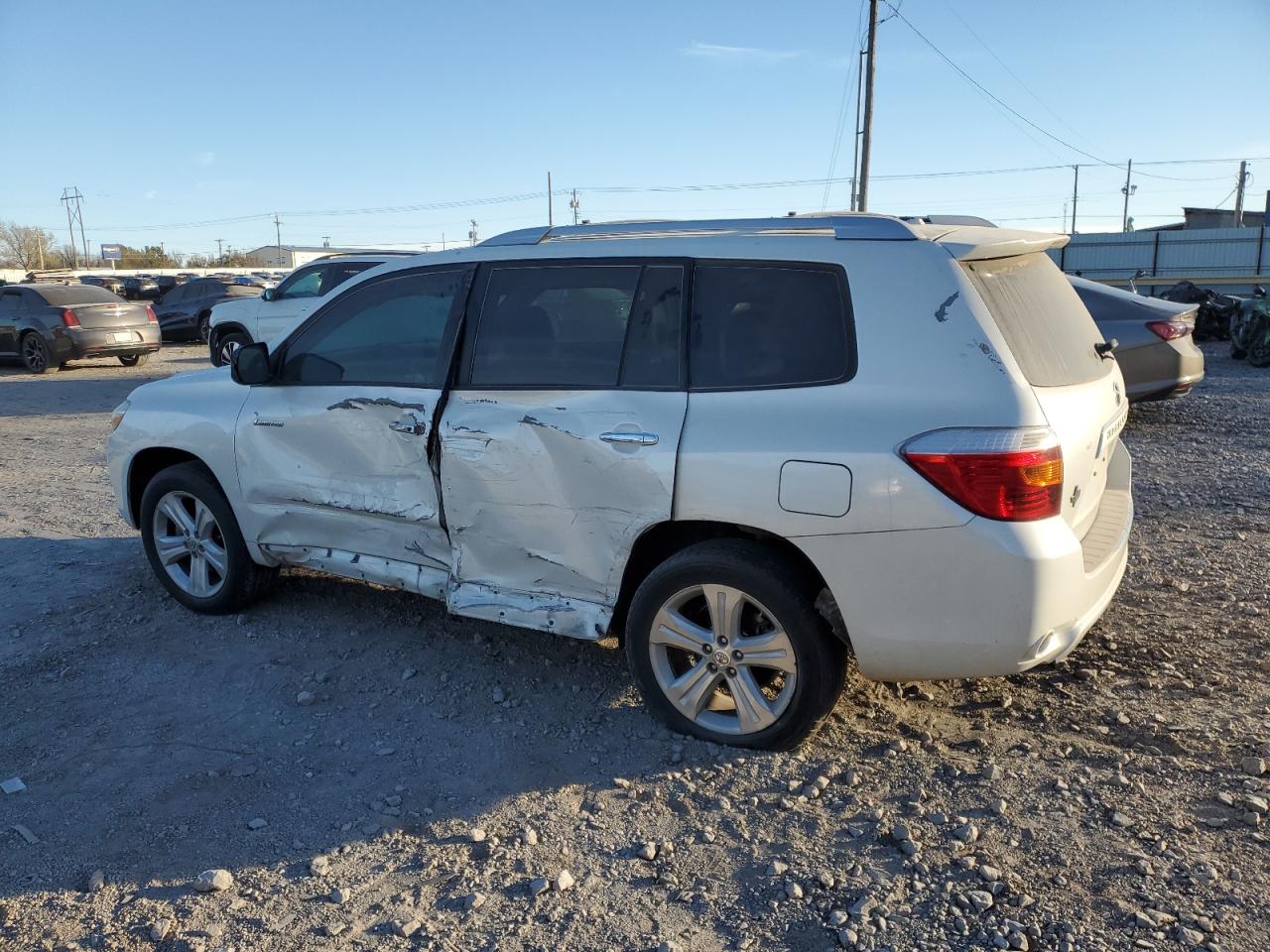 2010 Toyota Highlander - Image 2