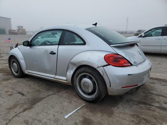  VOLKSWAGEN BEETLE 2015 Серебристый