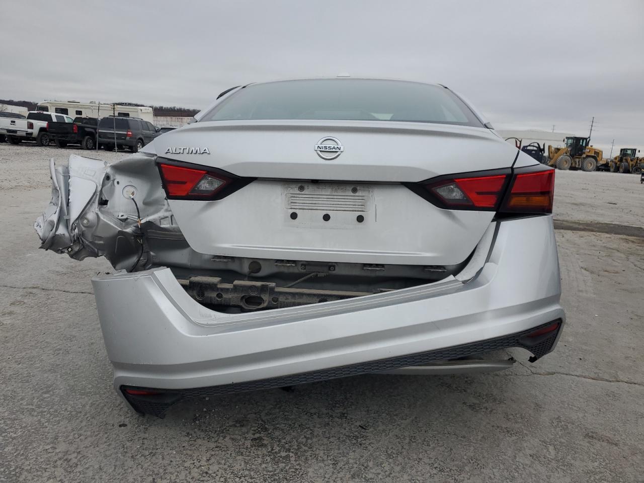 2020 Nissan Altima - Image 6