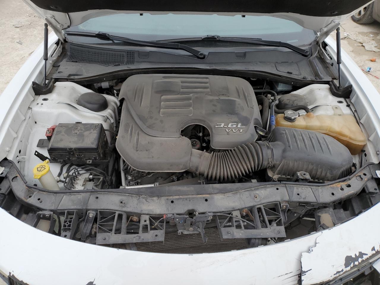 2018 Dodge Charger - Image 11
