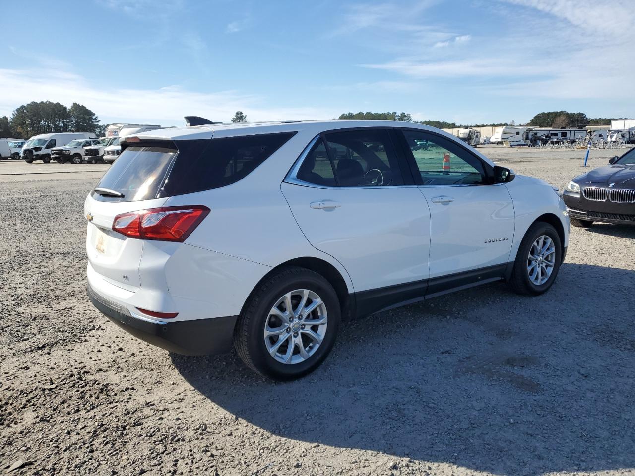 2018 Chevrolet Equinox - Image 3