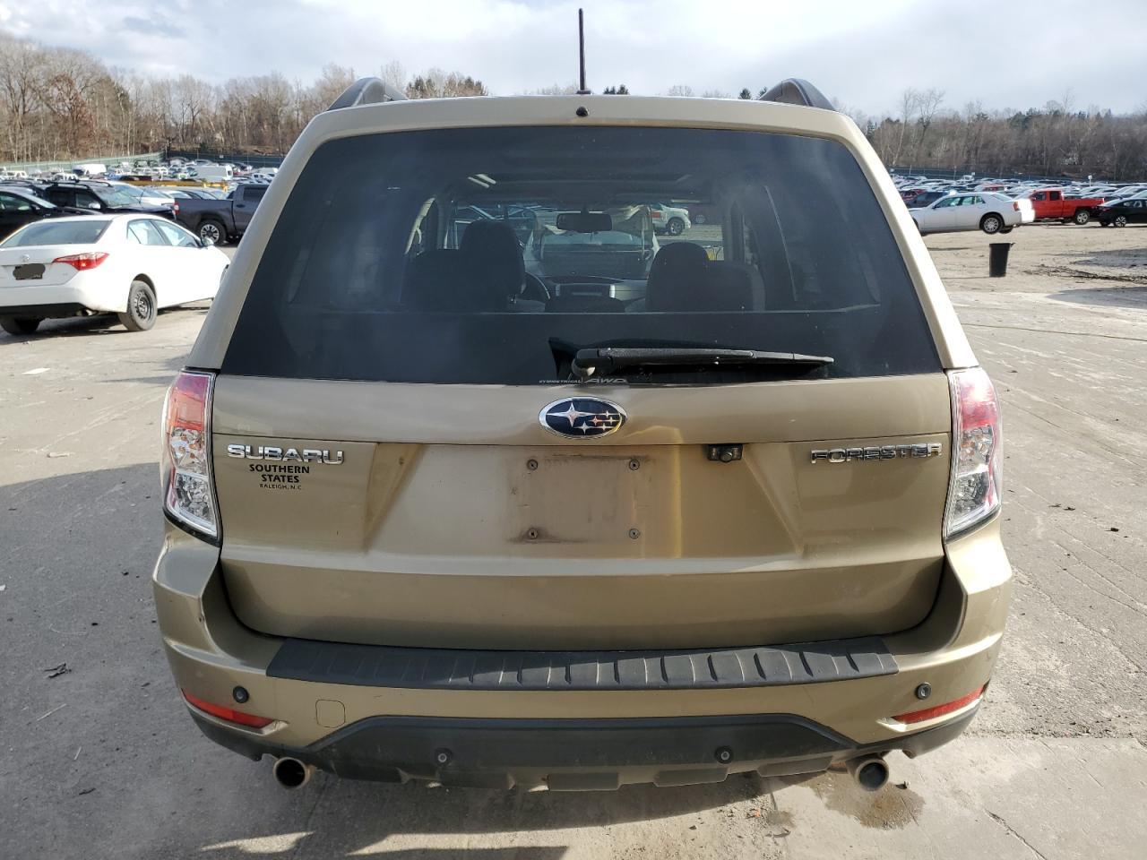 2009 Subaru Forester - Image 6
