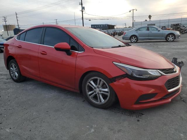  CHEVROLET CRUZE 2018 Czerwony