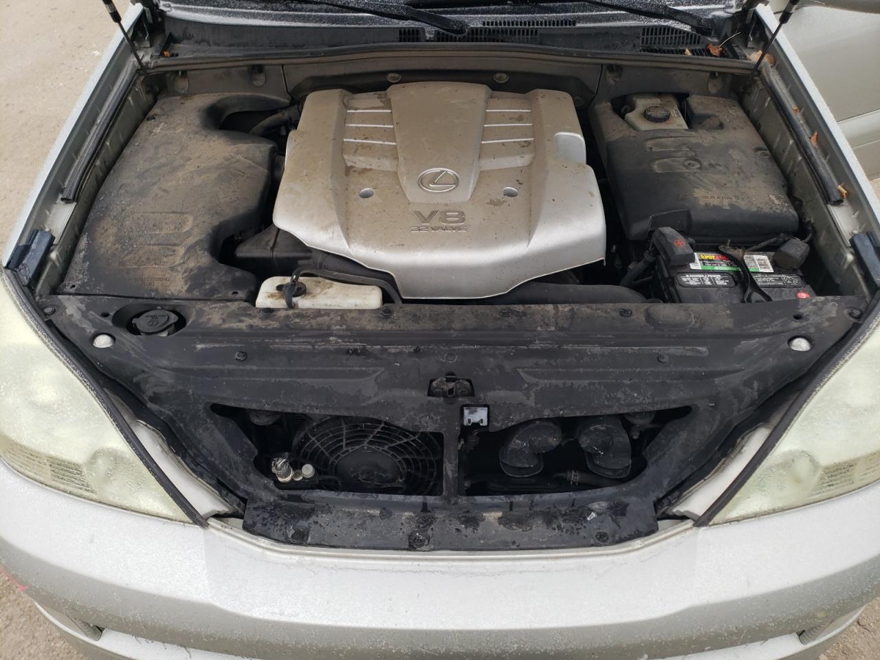 2003 Lexus GX - Image 12