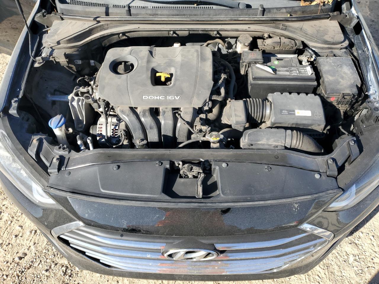 2018 Hyundai Elantra - Image 11