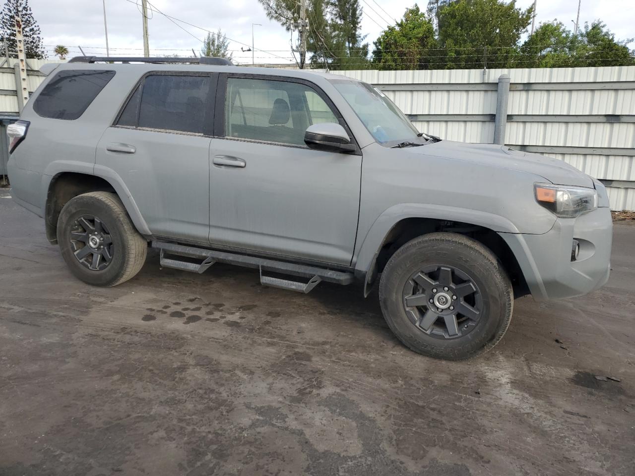 VIN JTEBU5JR7M5857766 2021 TOYOTA 4RUNNER no.4