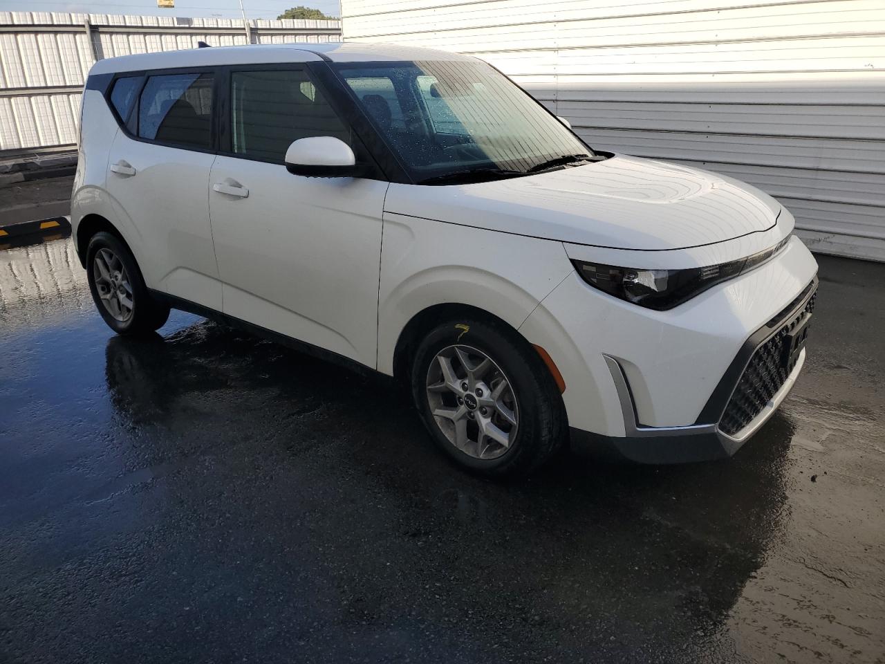 2023 Kia Soul - Image 4