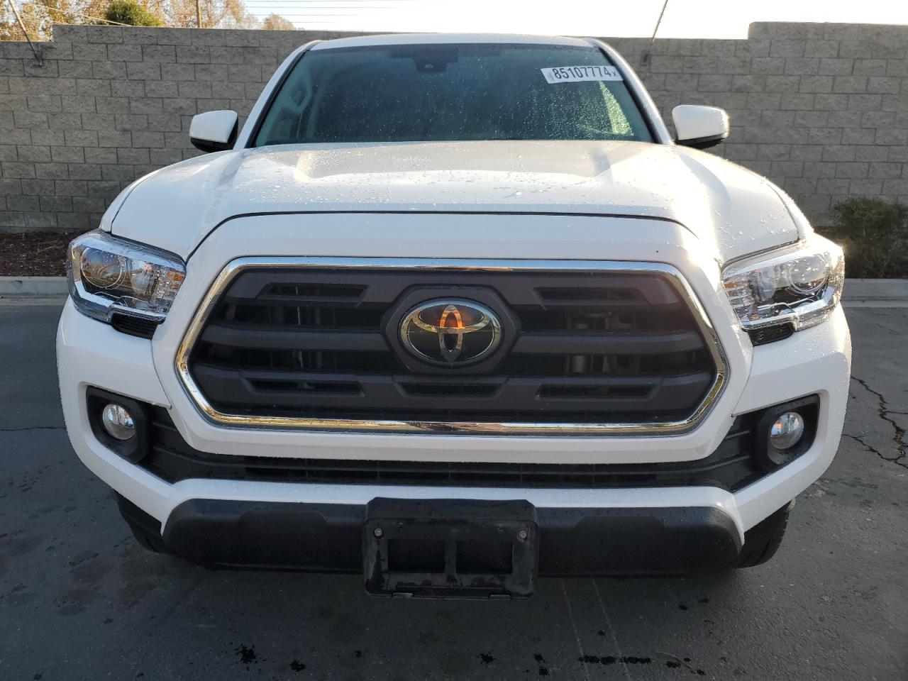 VIN 5TFAX5GN1JX113866 2018 TOYOTA TACOMA no.5