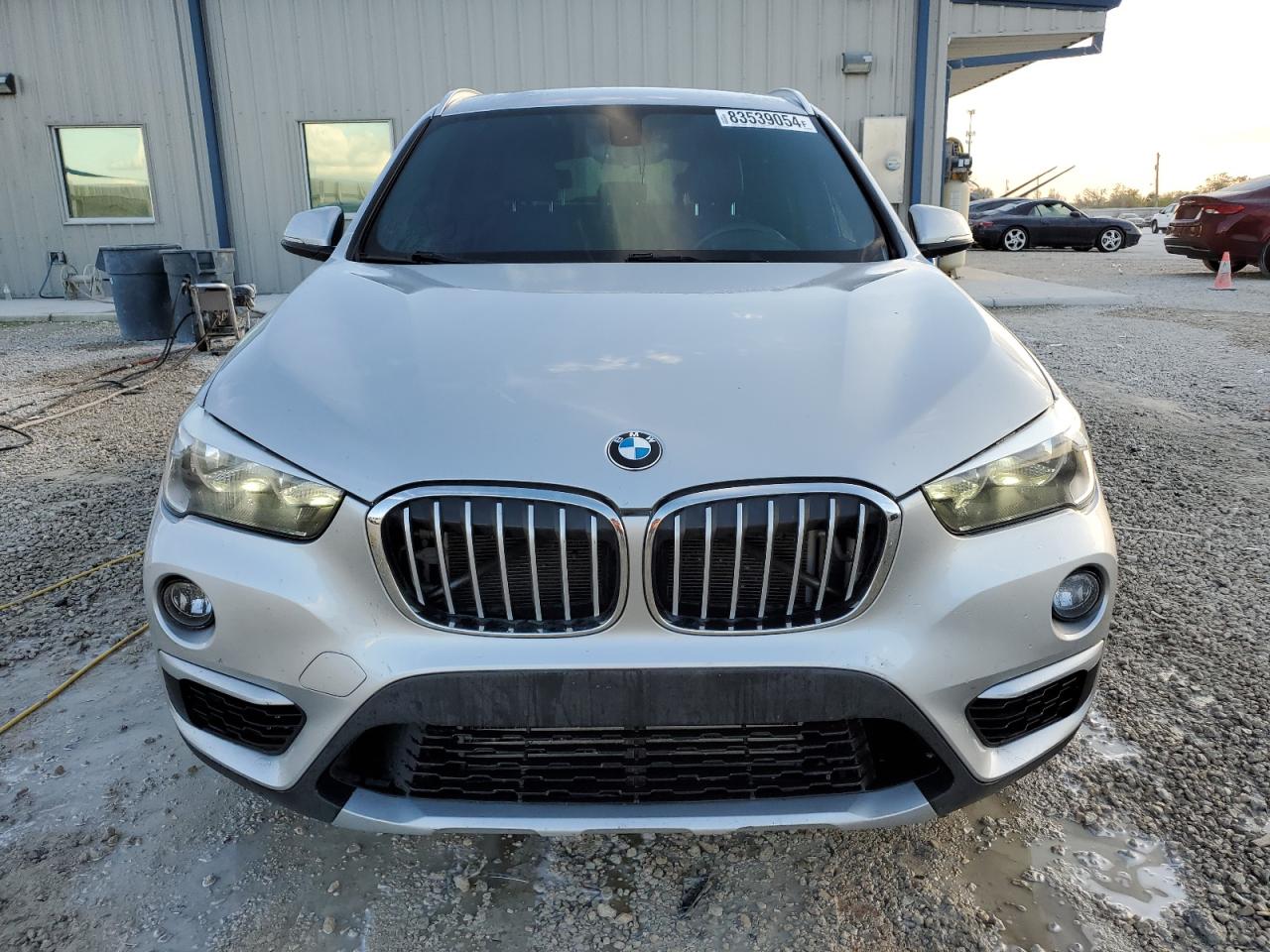 VIN WBXHT3C37J5K24228 2018 BMW X1 no.5