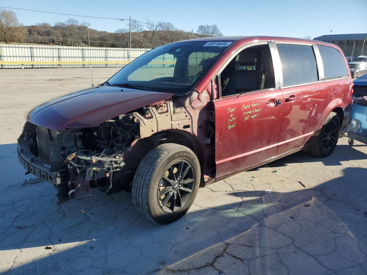 2019 Dodge Caravan - Image 1