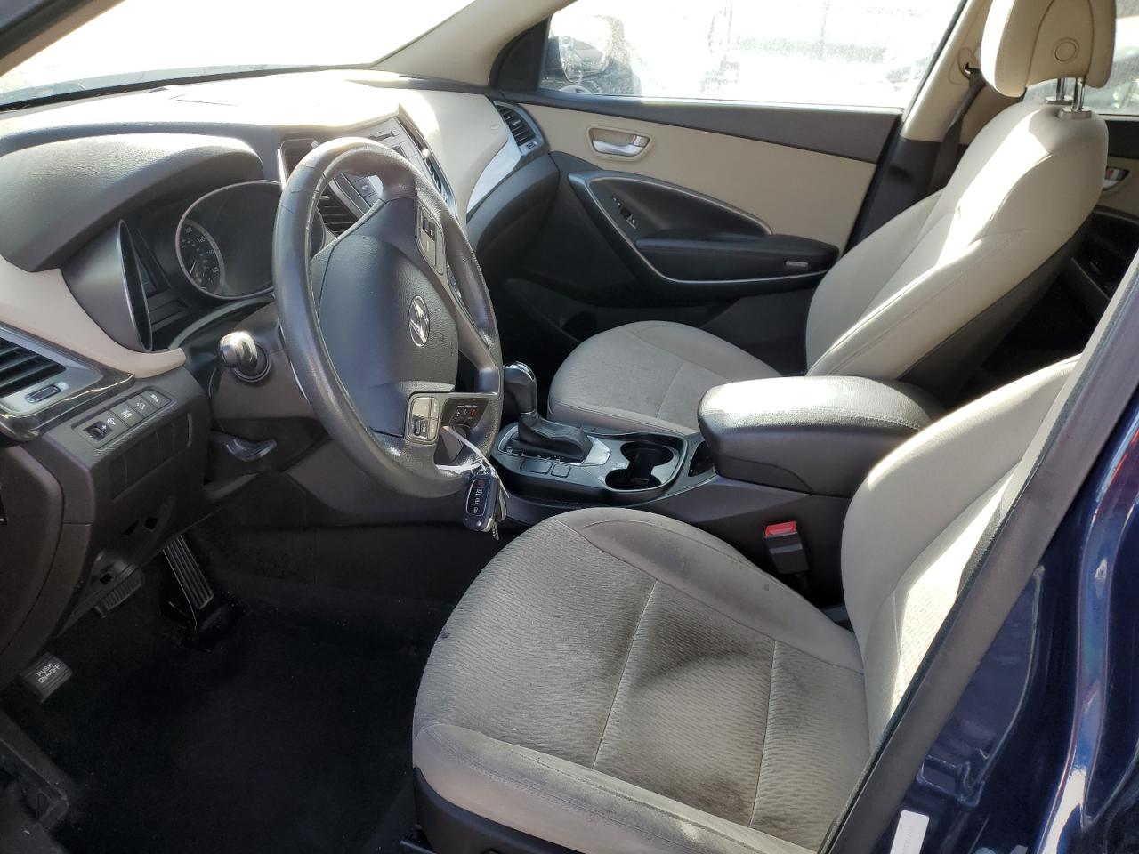 2017 Hyundai Santa Fe - Image 7