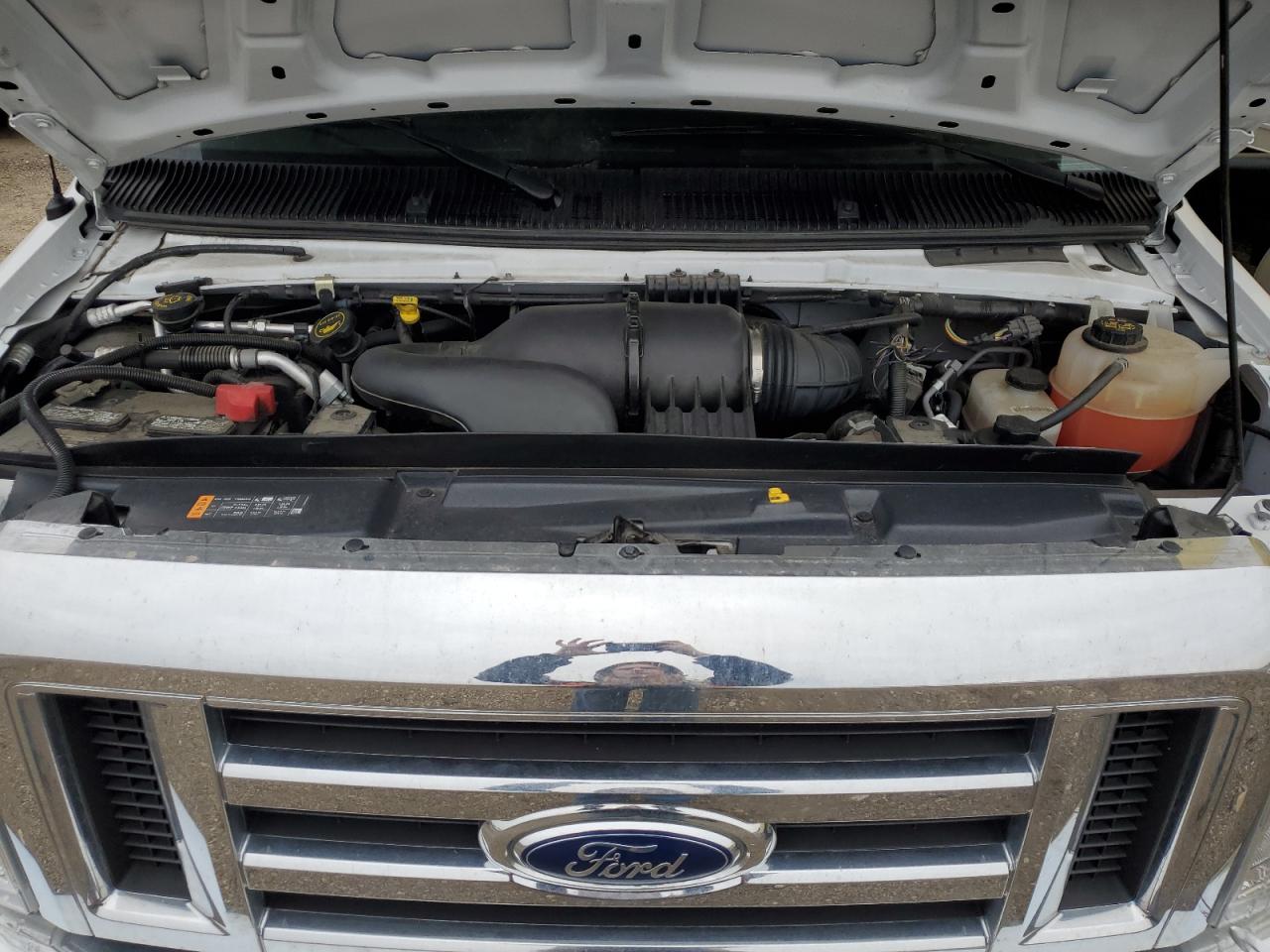 2017 Ford Econoline - Image 7