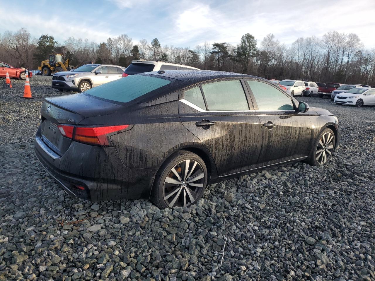 2021 Nissan Altima - Image 3