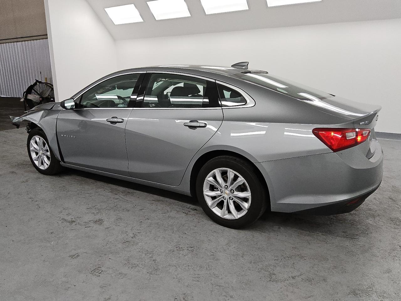 2023 Chevrolet Malibu - Image 2