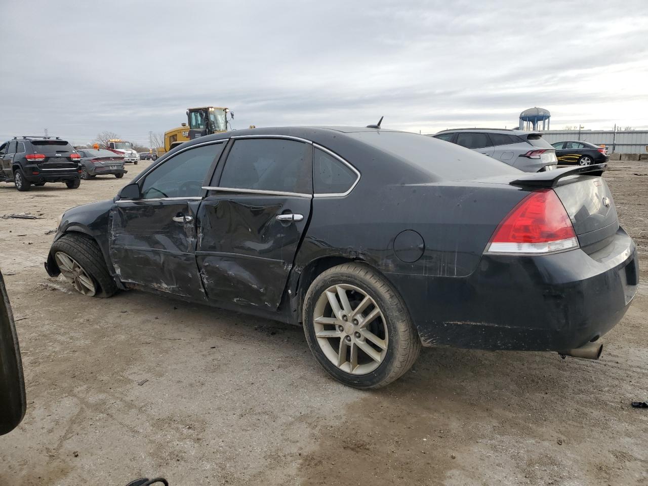 VIN 2G1WC5E33D1127636 2013 CHEVROLET IMPALA no.2