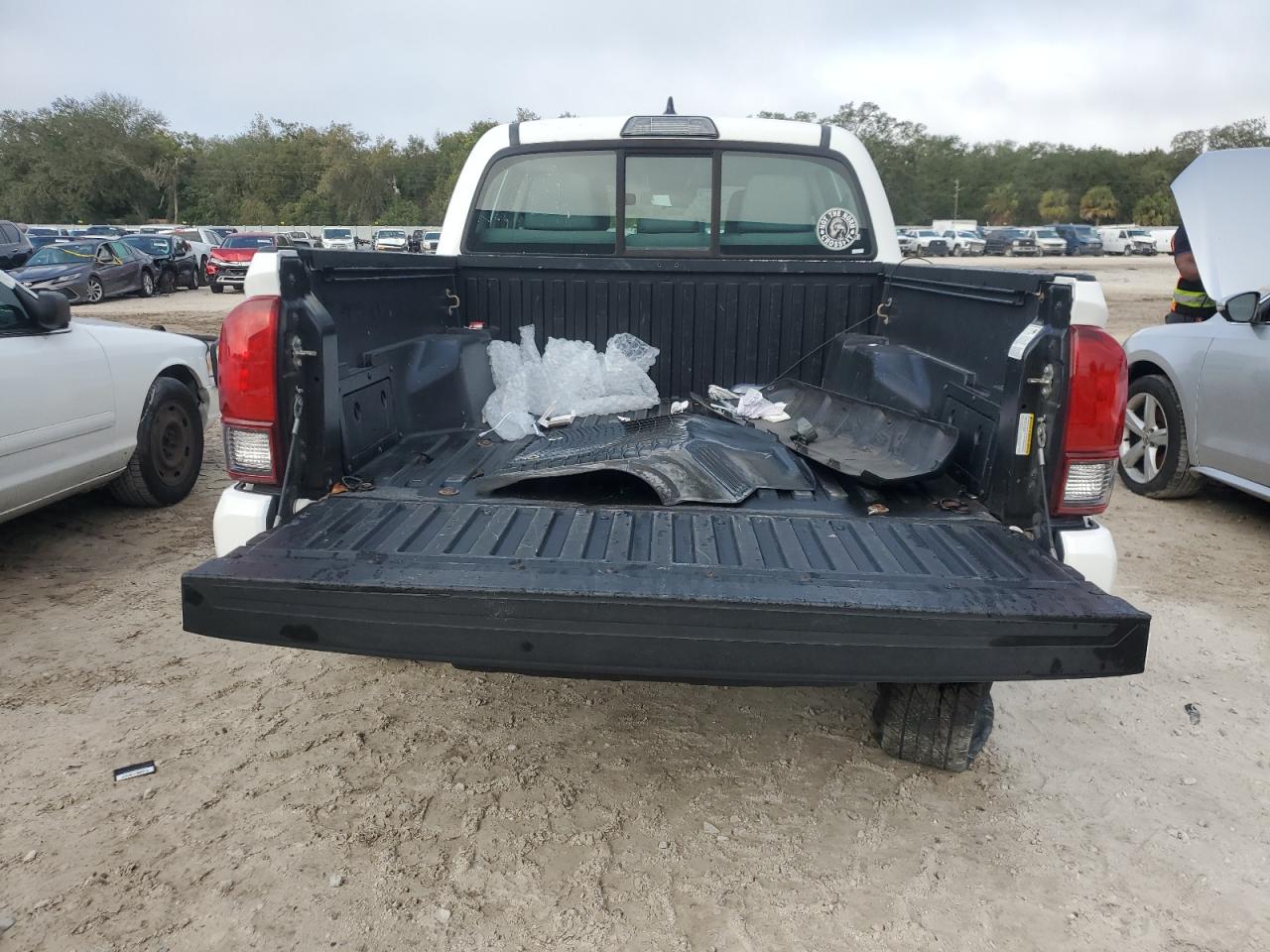 VIN 5TFAX5GN7JX120904 2018 TOYOTA TACOMA no.6