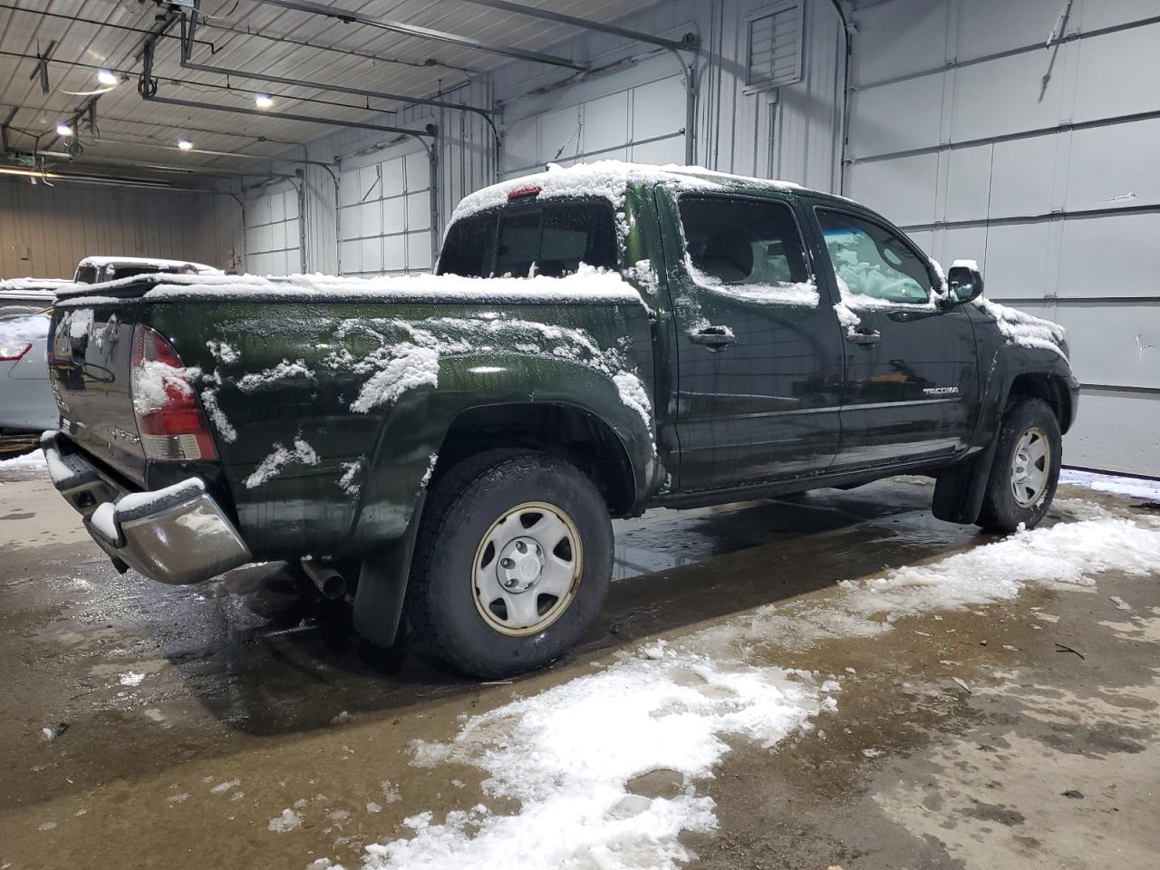 2014 Toyota Tacoma - Image 3