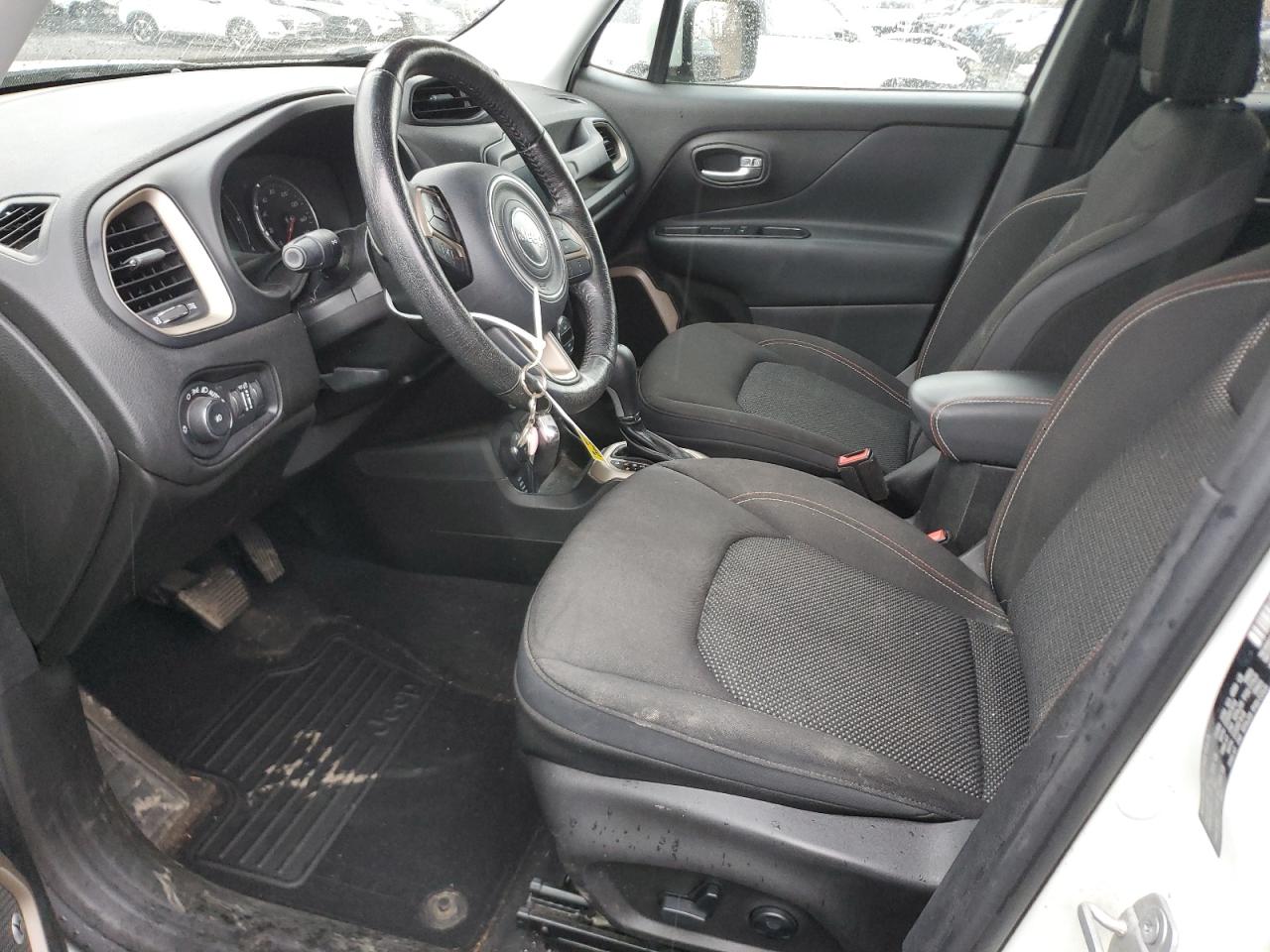 2016 Jeep Renegade - Image 7
