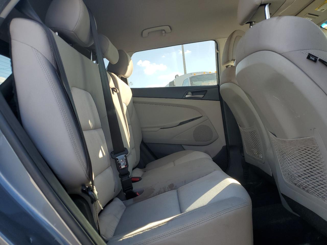 2018 Hyundai Tucson Sel VIN: KM8J33A42JU671268 Lot: 82896134