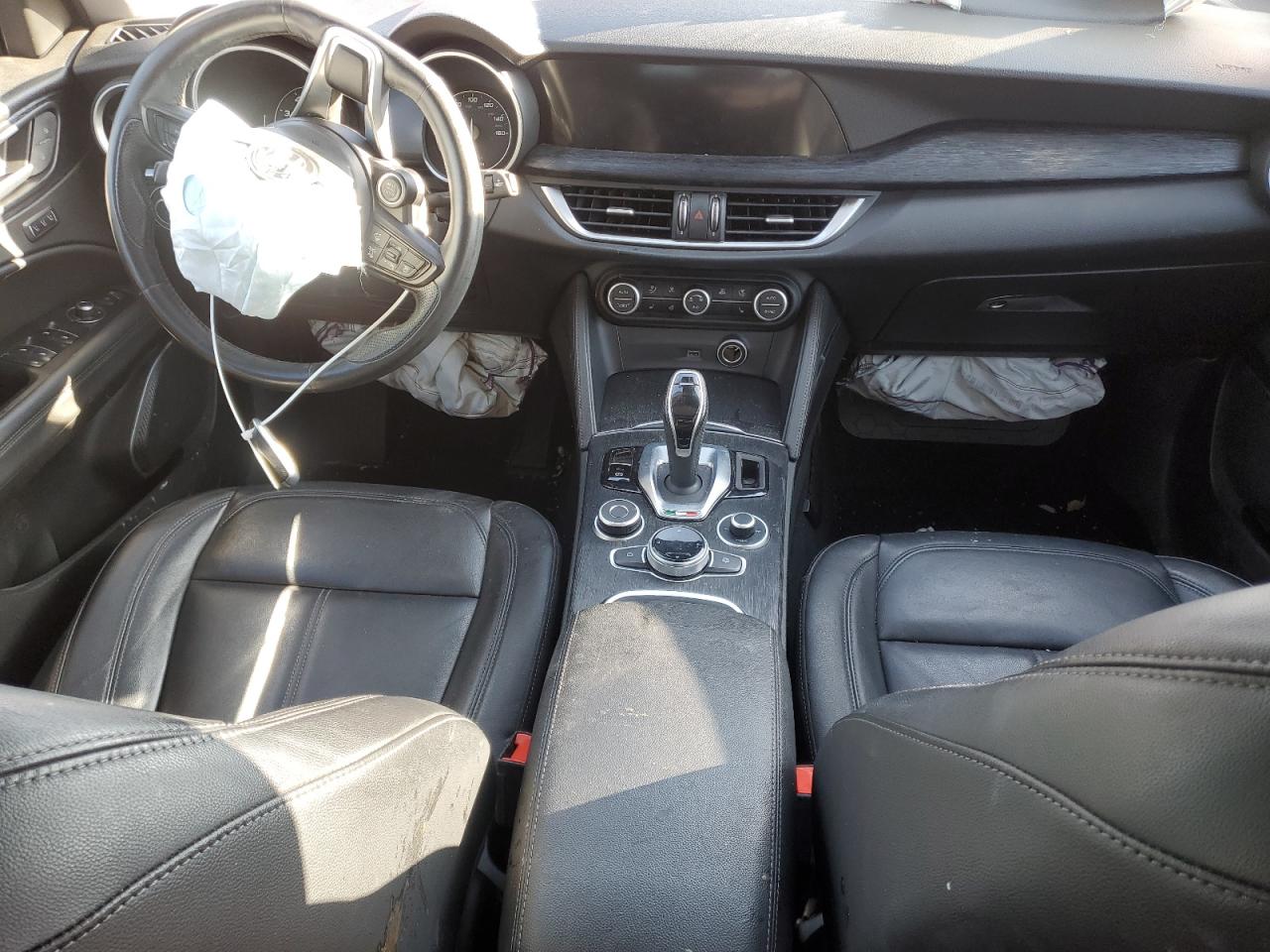 2020 Alfa Romeo Stelvio - Image 8