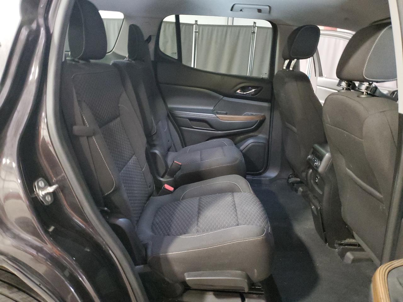 2017 GMC Acadia - Image 11