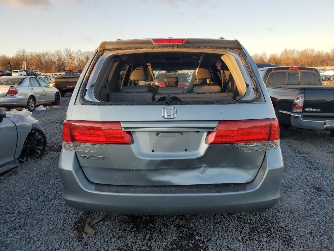 2010 Honda Odyssey - Image 6