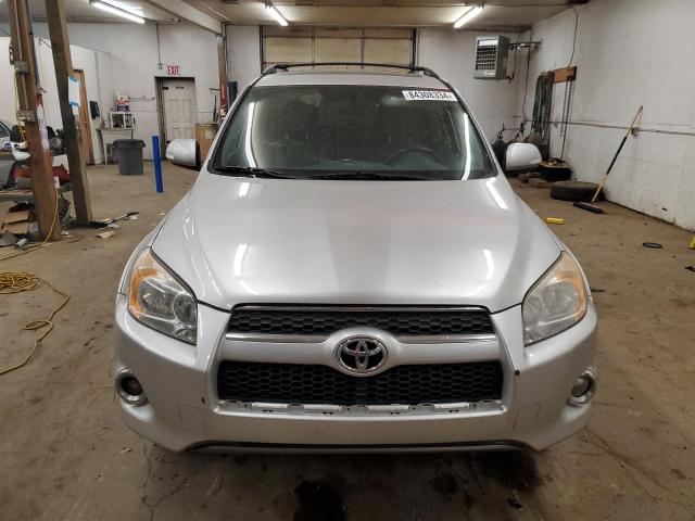  TOYOTA RAV4 2012 Серебристый