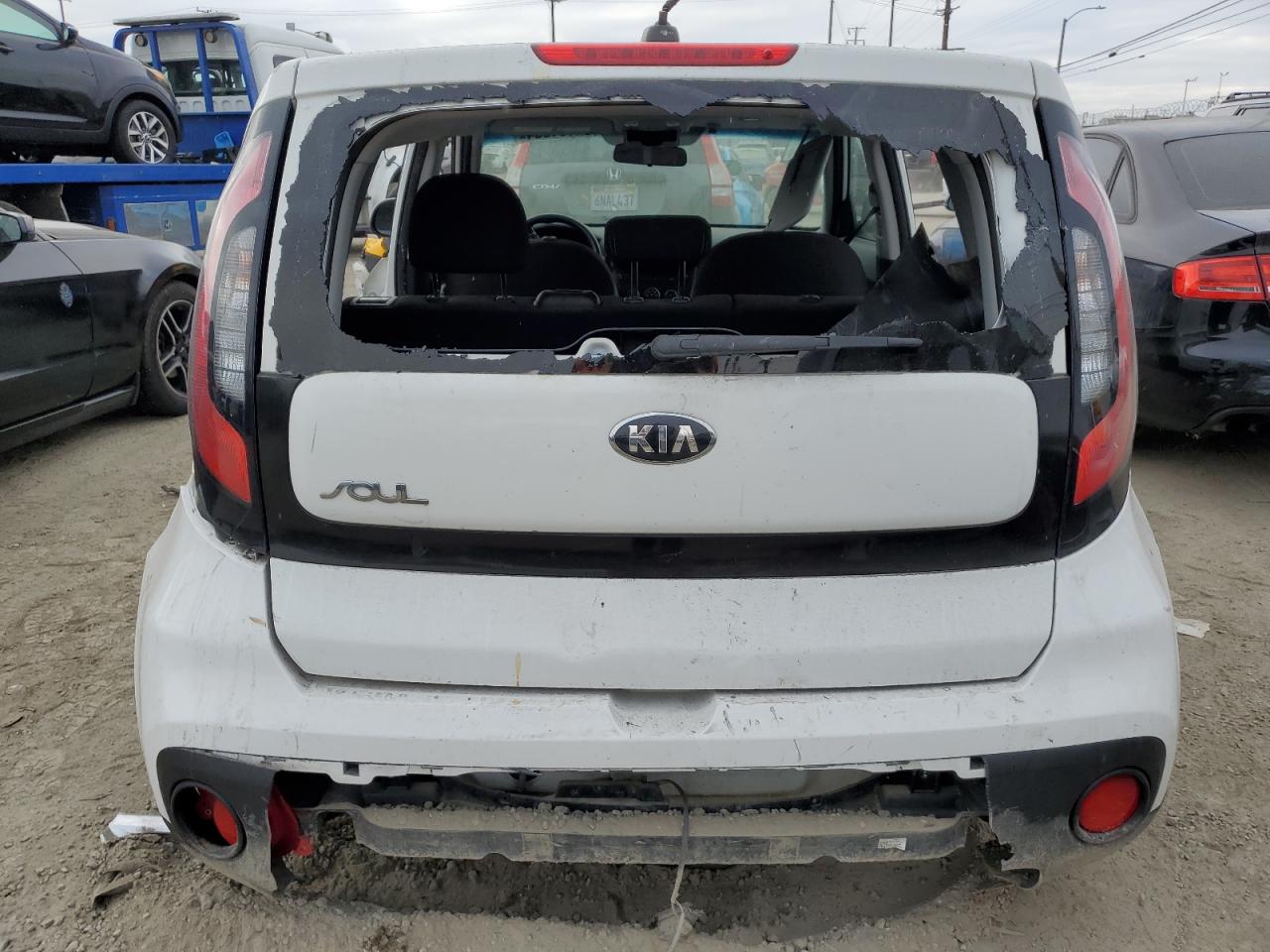 VIN KNDJN2A24J7544897 2018 KIA SOUL no.6