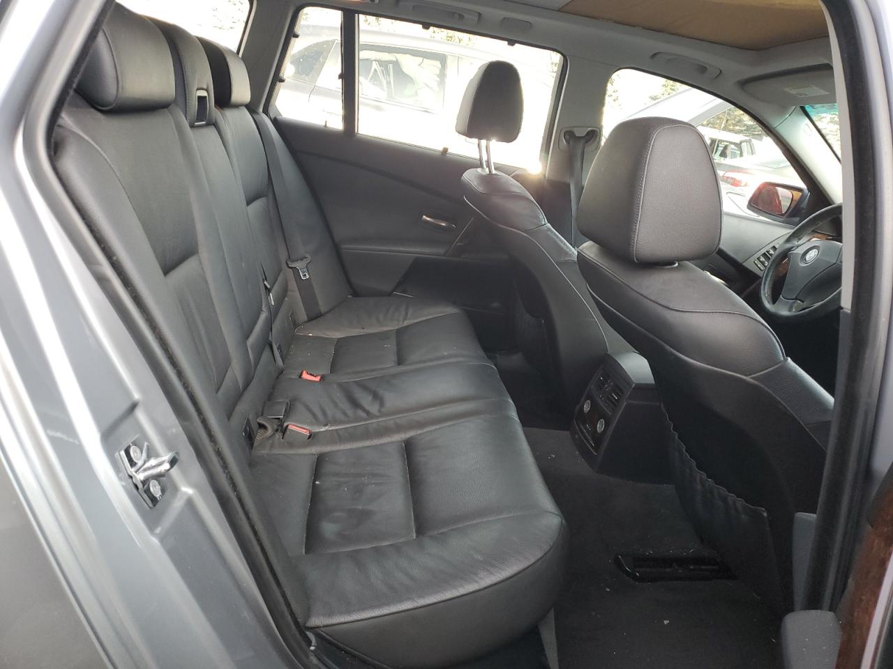 2007 BMW 530 Xit VIN: WBANN73597CN04933 Lot: 84727224
