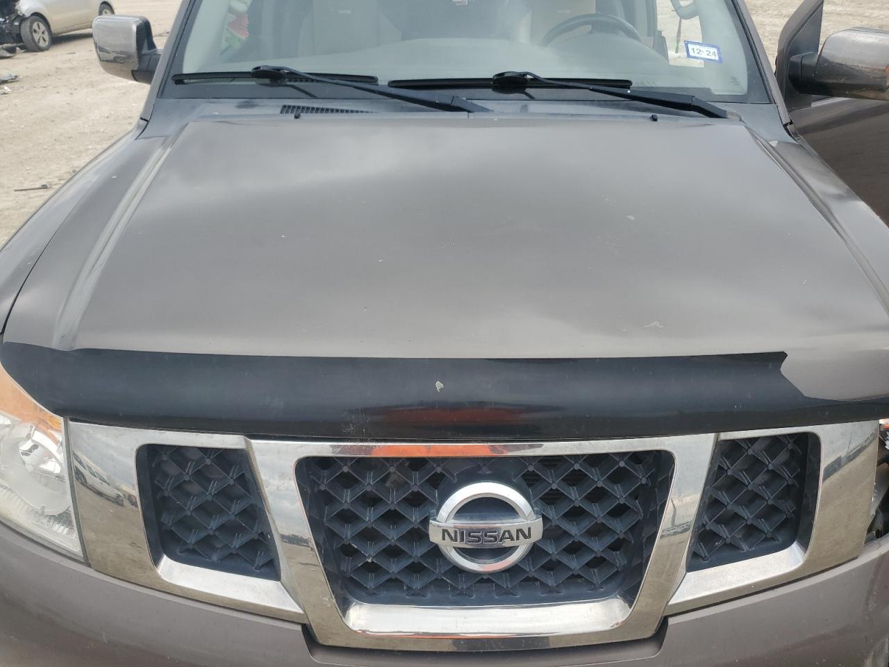 2015 Nissan Armada - Image 14