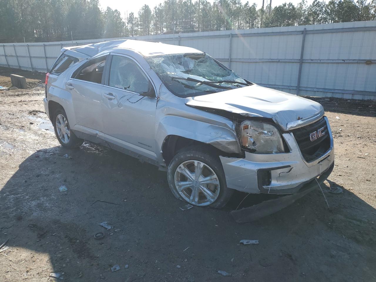2017 GMC Terrain - Image 4