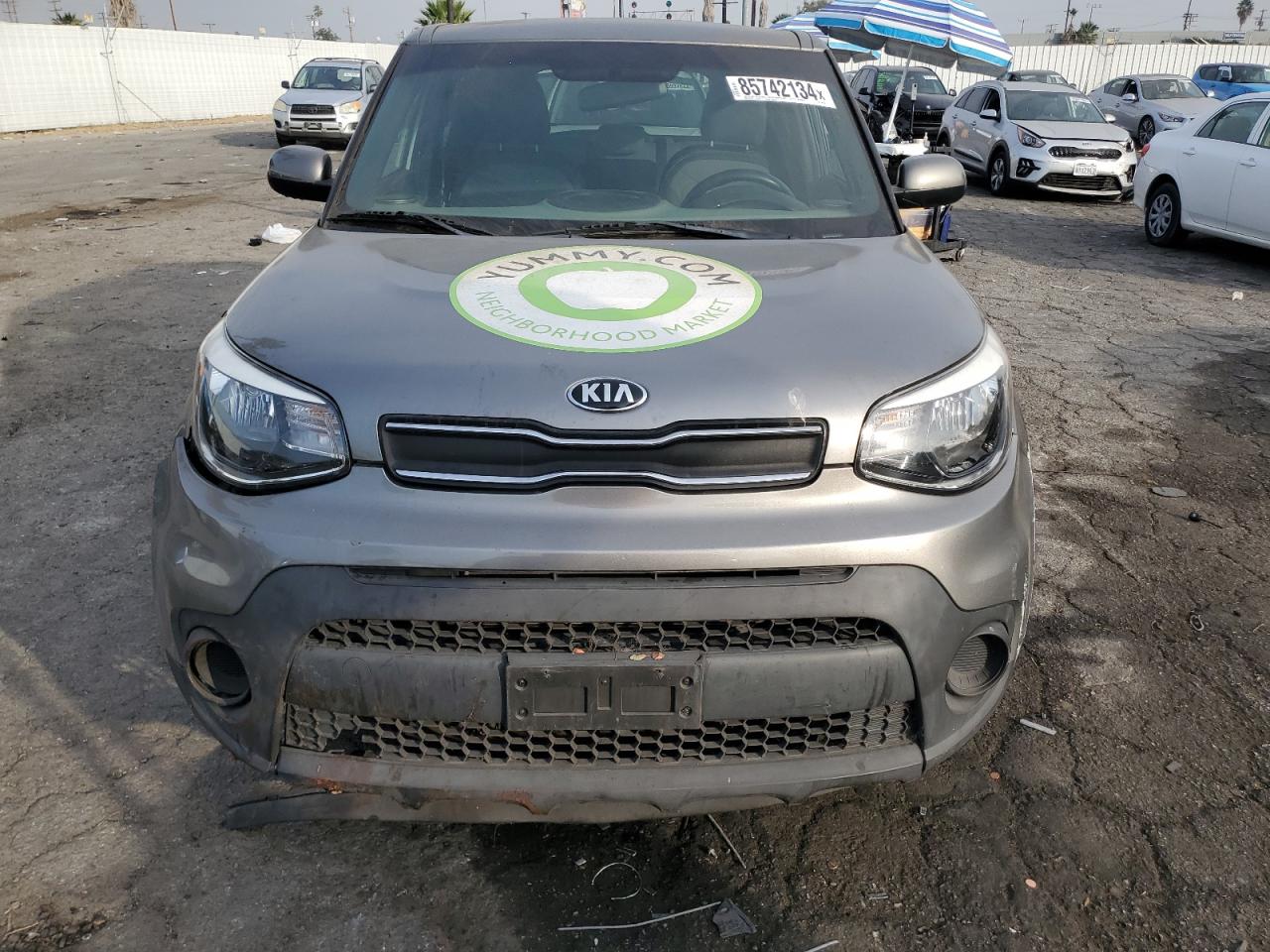 VIN KNDJN2A23H7487148 2017 KIA SOUL no.5