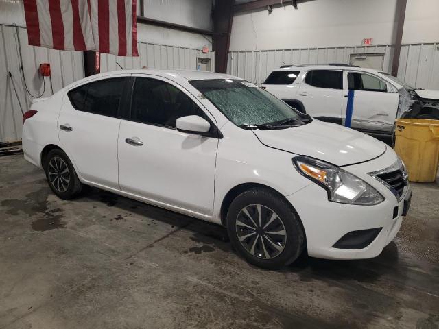  NISSAN VERSA 2017 White