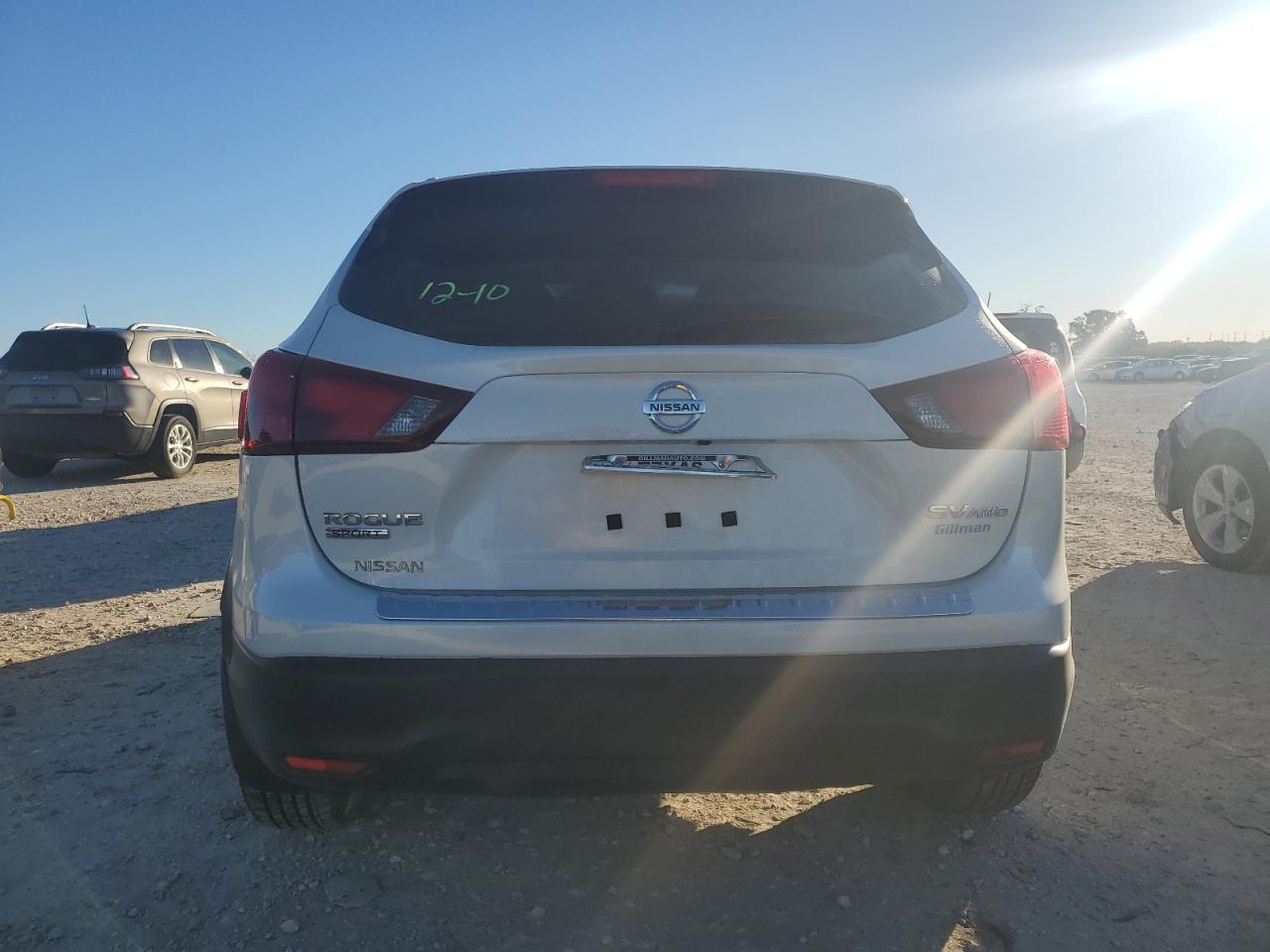 2018 Nissan Rogue - Image 6