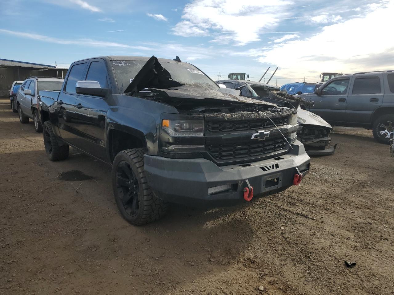 2017 Chevrolet Silverado - Image 4