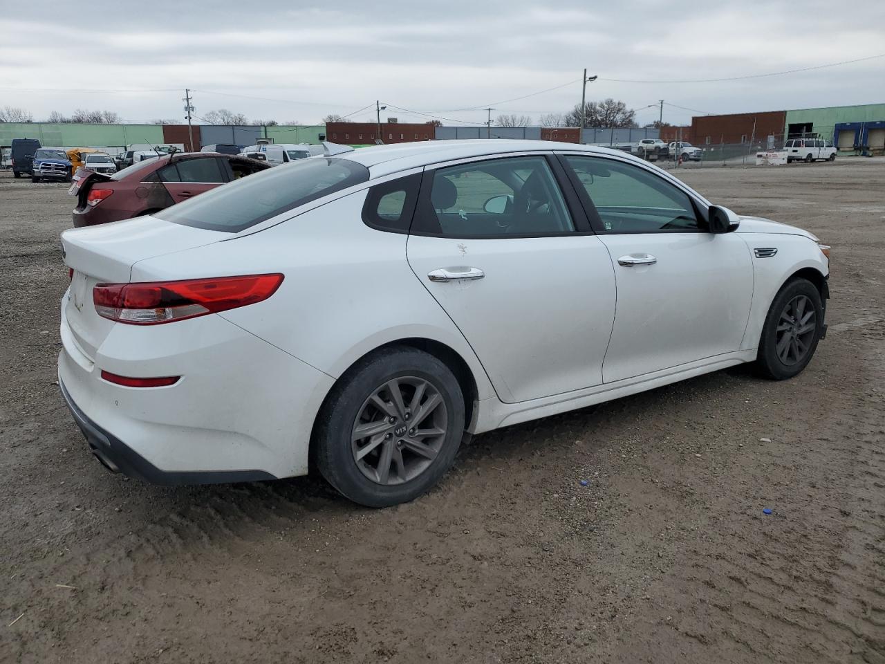 VIN 5XXGT4L38KG333759 2019 KIA OPTIMA no.3