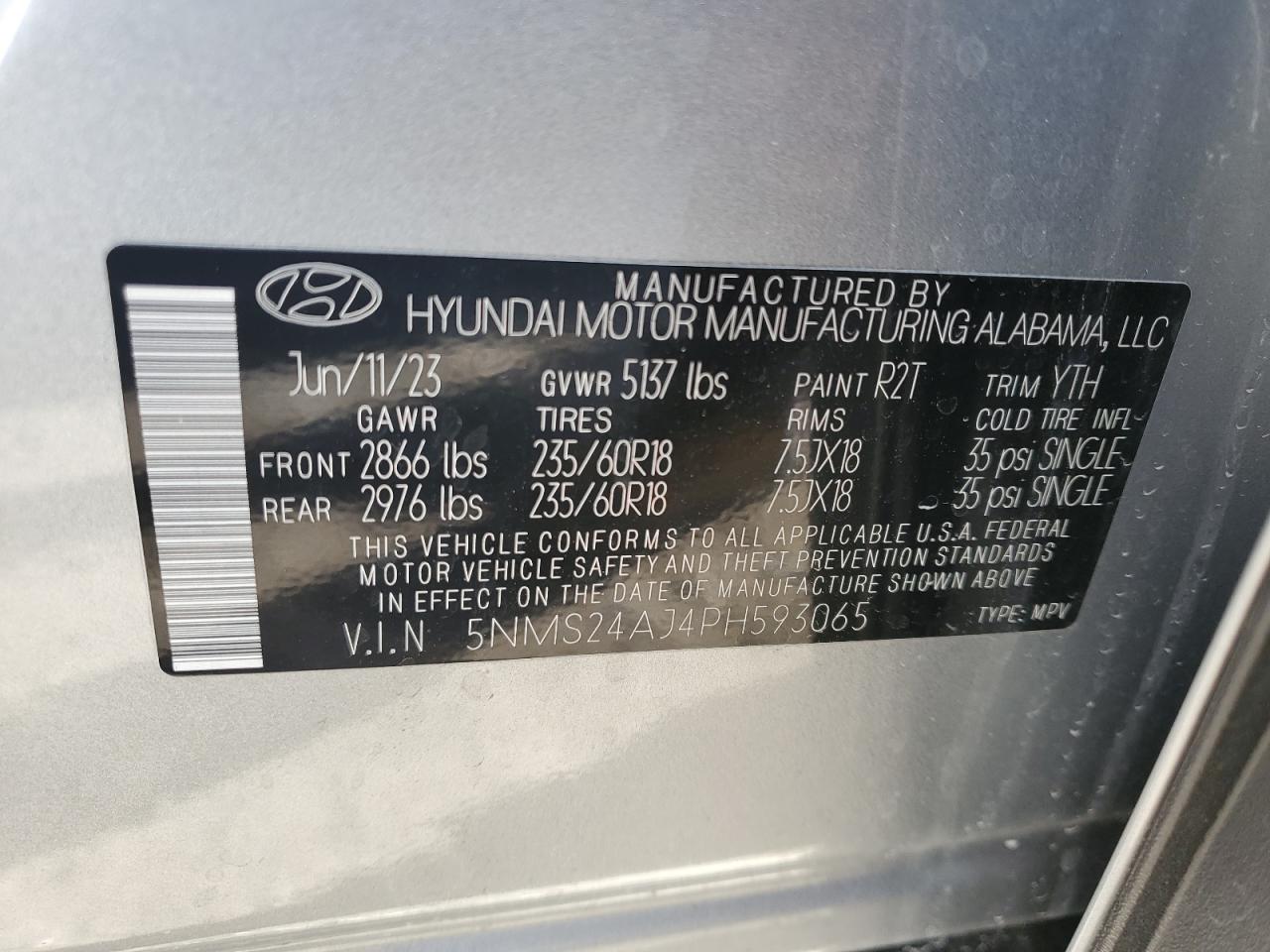 2023 Hyundai Santa Fe - Image 14