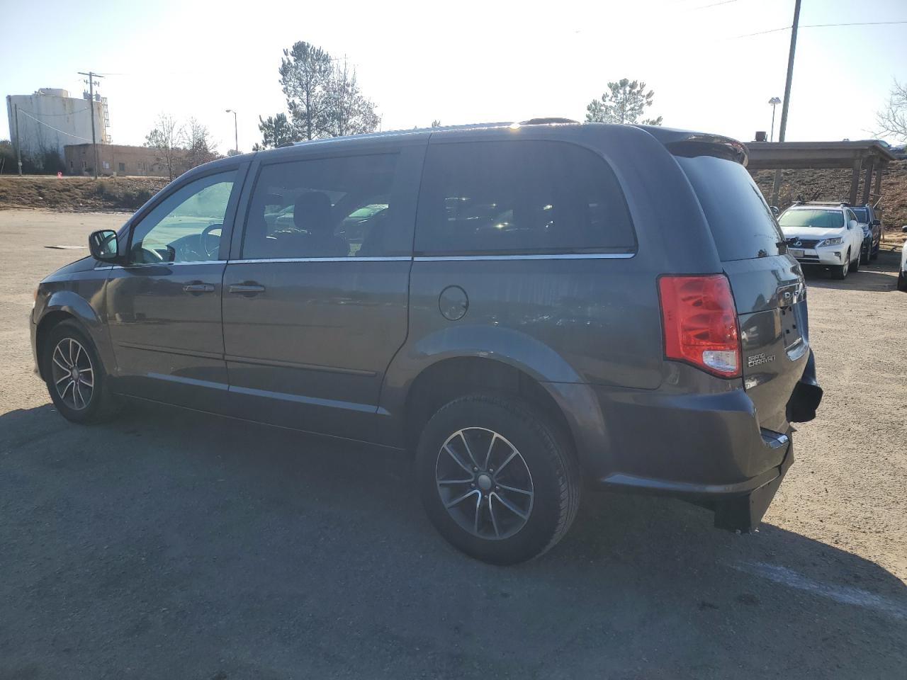 2016 Dodge Caravan - Image 2