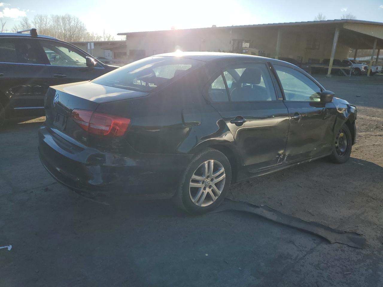 2018 Volkswagen Jetta - Image 3