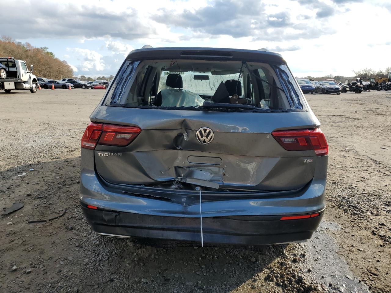 2018 Volkswagen Tiguan S VIN: 3VV1B7AX4JM074153 Lot: 84220564
