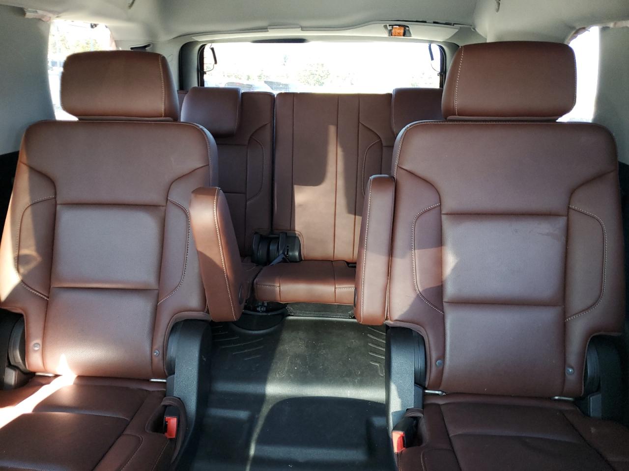 2019 Chevrolet Tahoe C1500 Premier VIN: 1GNSCCKJ5KR373273 Lot: 83052134