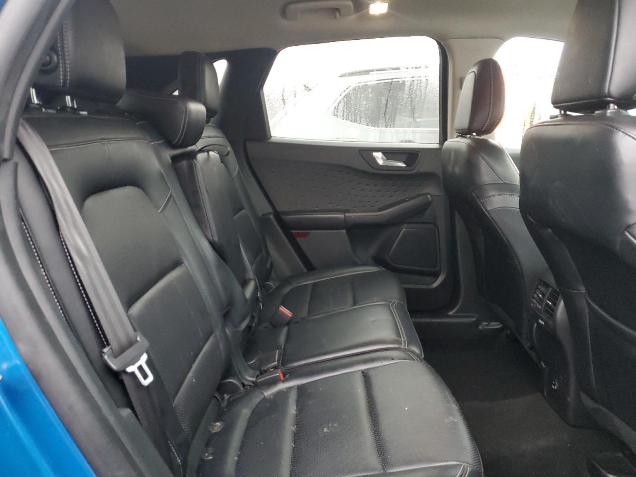 2020 Ford Escape - Image 11
