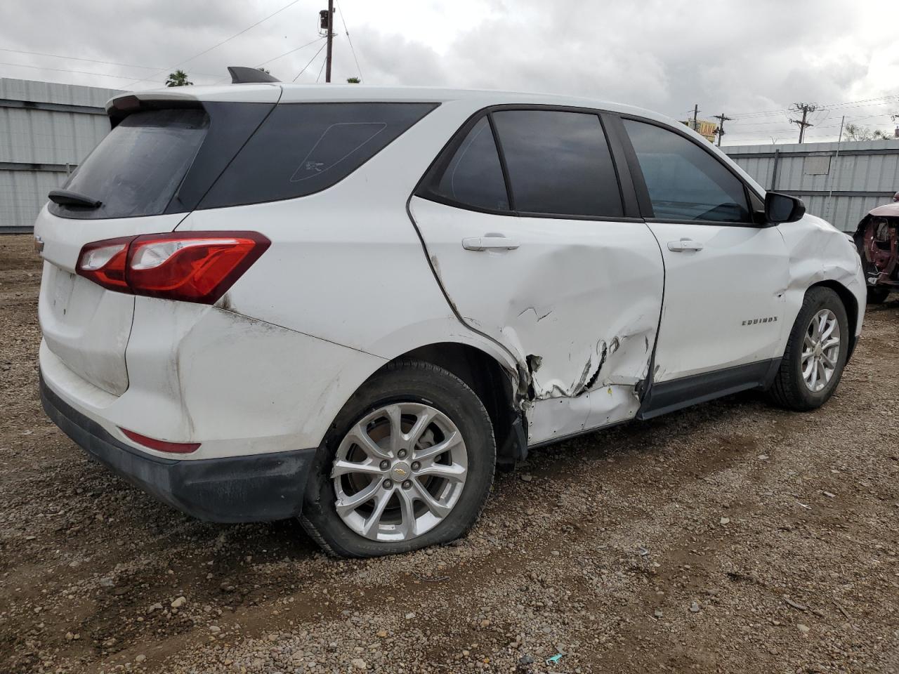 2020 Chevrolet Equinox - Image 3