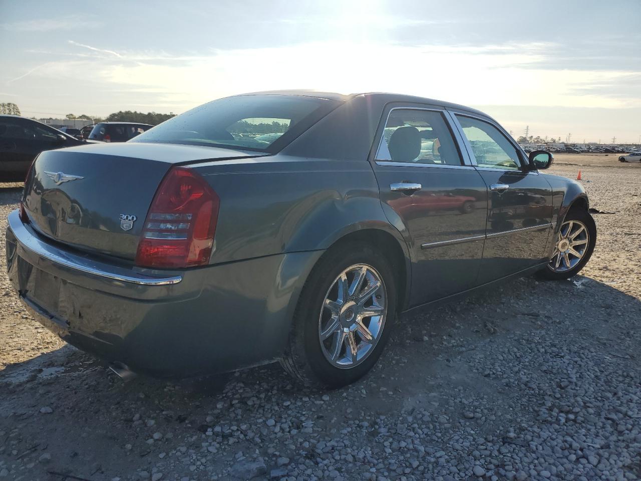2006 Chrysler 300 - Image 3