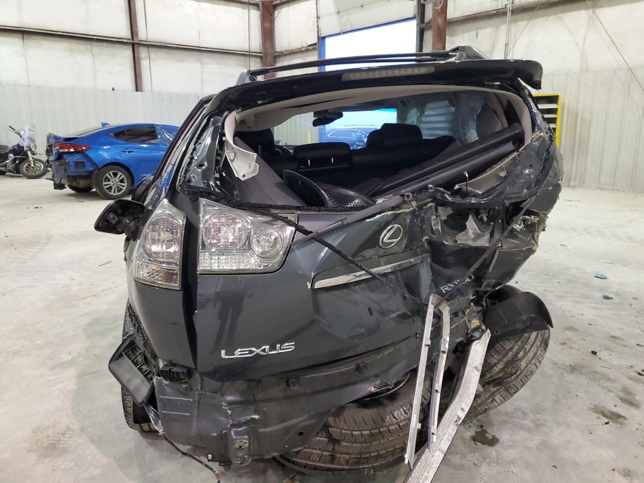 2004 Lexus RX - Image 6