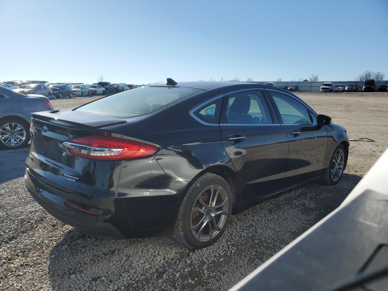 2020 Ford Fusion - Image 3